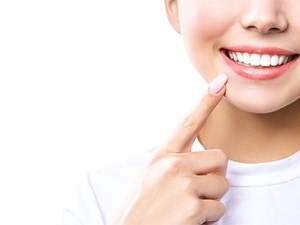 Consejos para mantener tu sonrisa radiante después de un tratamiento estético dental